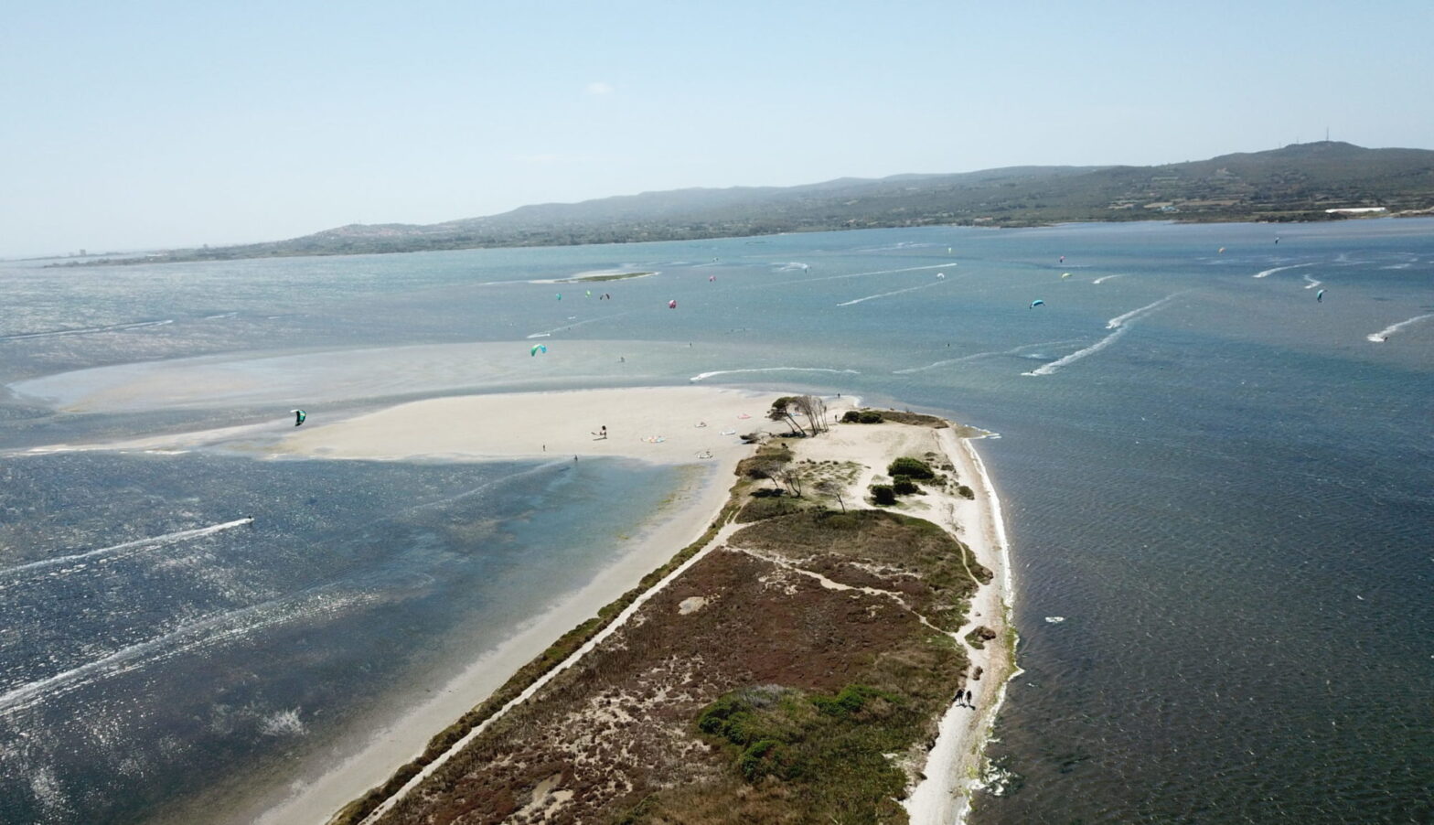 Punta Trettu Kitesurf Sardegna, il miglior kite spot con acqua piatta